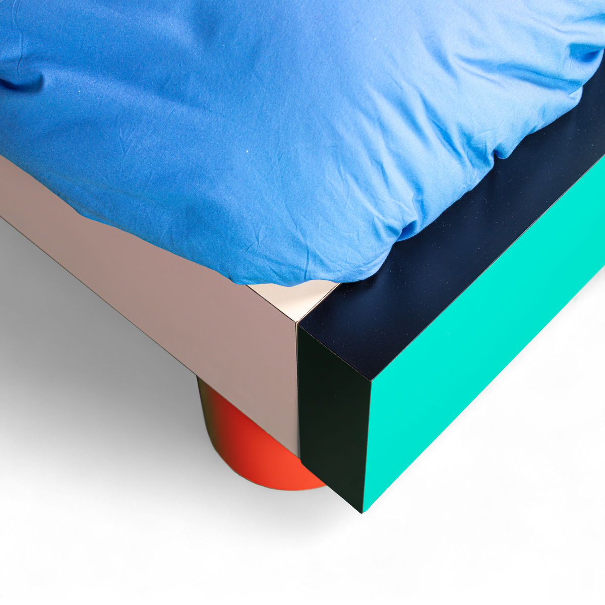SUPERBED RED GRID