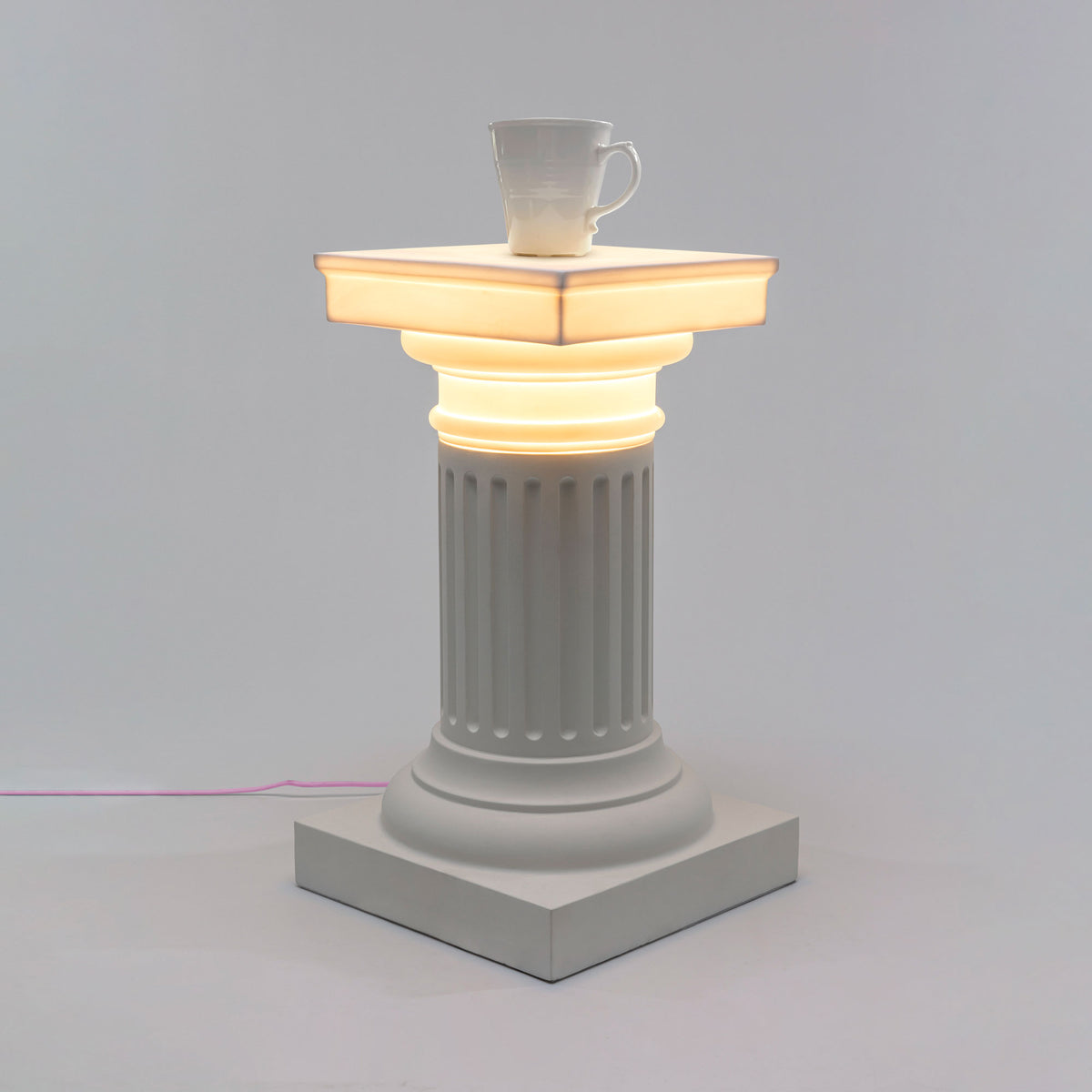 Las Vegas Side Table & Lamp
