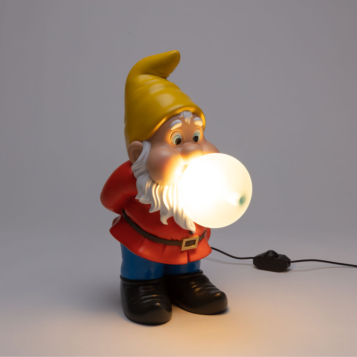 Snooping Gummy Lamp