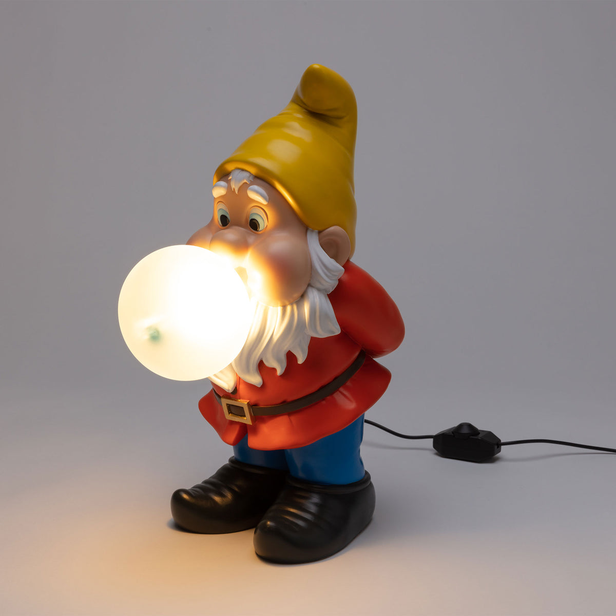 Snooping Gummy Lamp